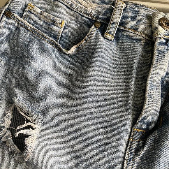 BLANK NYC Jean Shorts - 25 - Picture 3 of 5